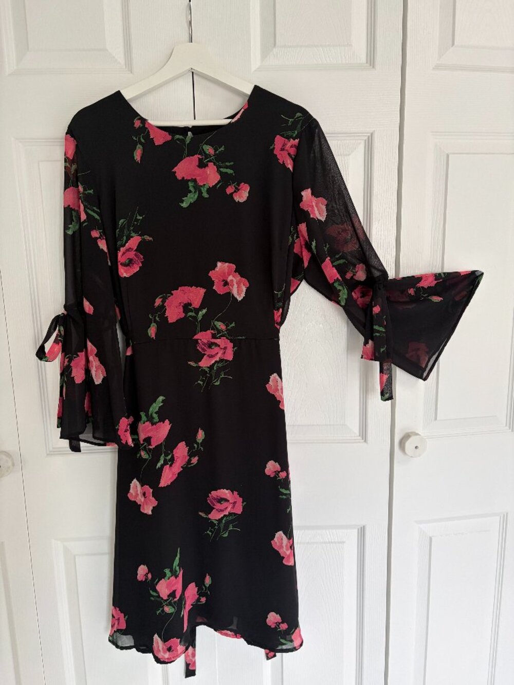 Nine West Black and Red poppy print dress, Size XL, in excellent condition
